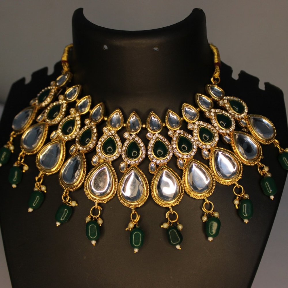 Green Kundan Necklace Green Kudan Jewellery for Women Green Kundan Jewellery Set - Picture 1 of 2